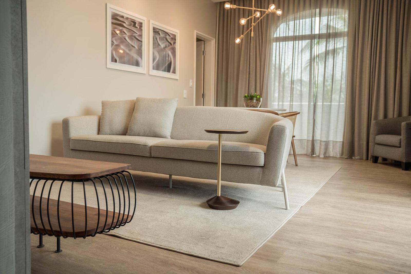 Blue Tree Towers Sao Luis酒店 外观 照片 A living room with a sofa